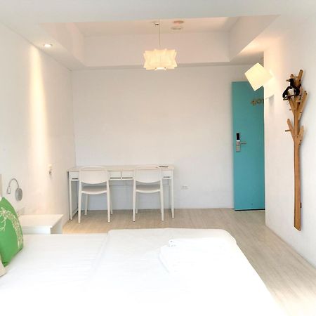 4Plus Hostel Tajpej Kültér fotó